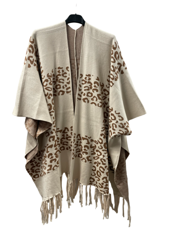 Poncho in der Größe 40-44/46