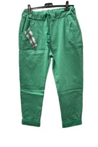 Stretchhose grün mit Zierreißverschluß  Größe 44/46 Bund ungedehnt 40 gedehnt 50cm