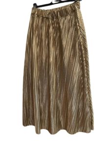 Festlicher Rock Bund ungedehnt 39 cm, halb gedehnt 46 cm