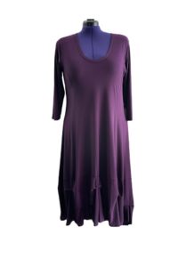 Magnakleid Bella Italia lila Größe 44-58 AA 52 cm-64 cm Länge vorne 117 cm Länge hinten 127 cm