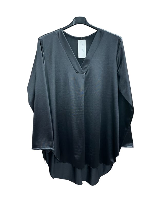 Glanzviscose Bluse mit V-Ausschnitt schwarz AA 63 cm Länge vorne 74 cm, hinten 88 cm