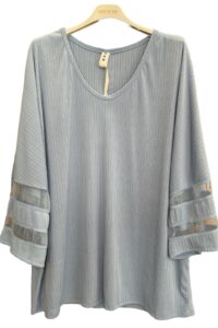 Oberteil hellblau AA 63 cm Länge 74 cm