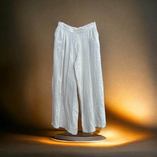Leinenhose winterweiß, Bund ungedehnt 41 cm, gedehnt 48 cm