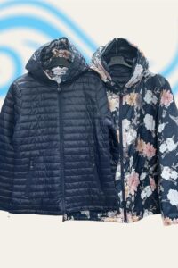 Wendejacke dunkelblau erhältlich in 40/42, 44/46, 48/50