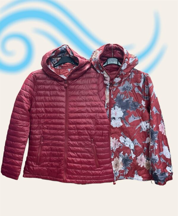 Wendejacke rot erhältlich in 40/42, 44/46, 48/50