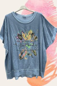 Tunika mit Federmotiv in jeansblau AA 73 cm, Länge 77 cm