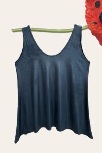 Magna Lederoptik Top zipfelig in schwarz 40-58